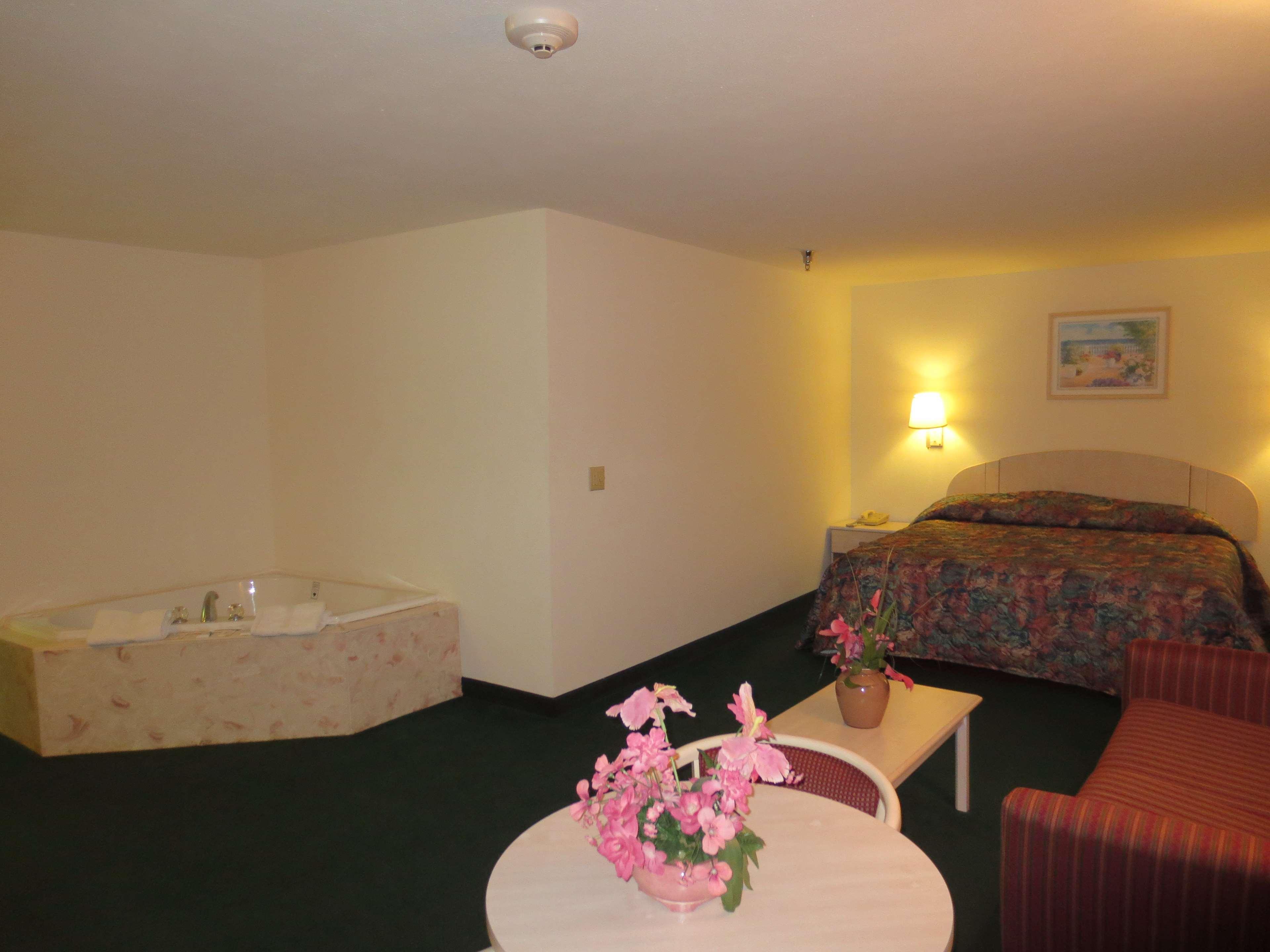 Pinckneyville Inn And Suites Екстериор снимка