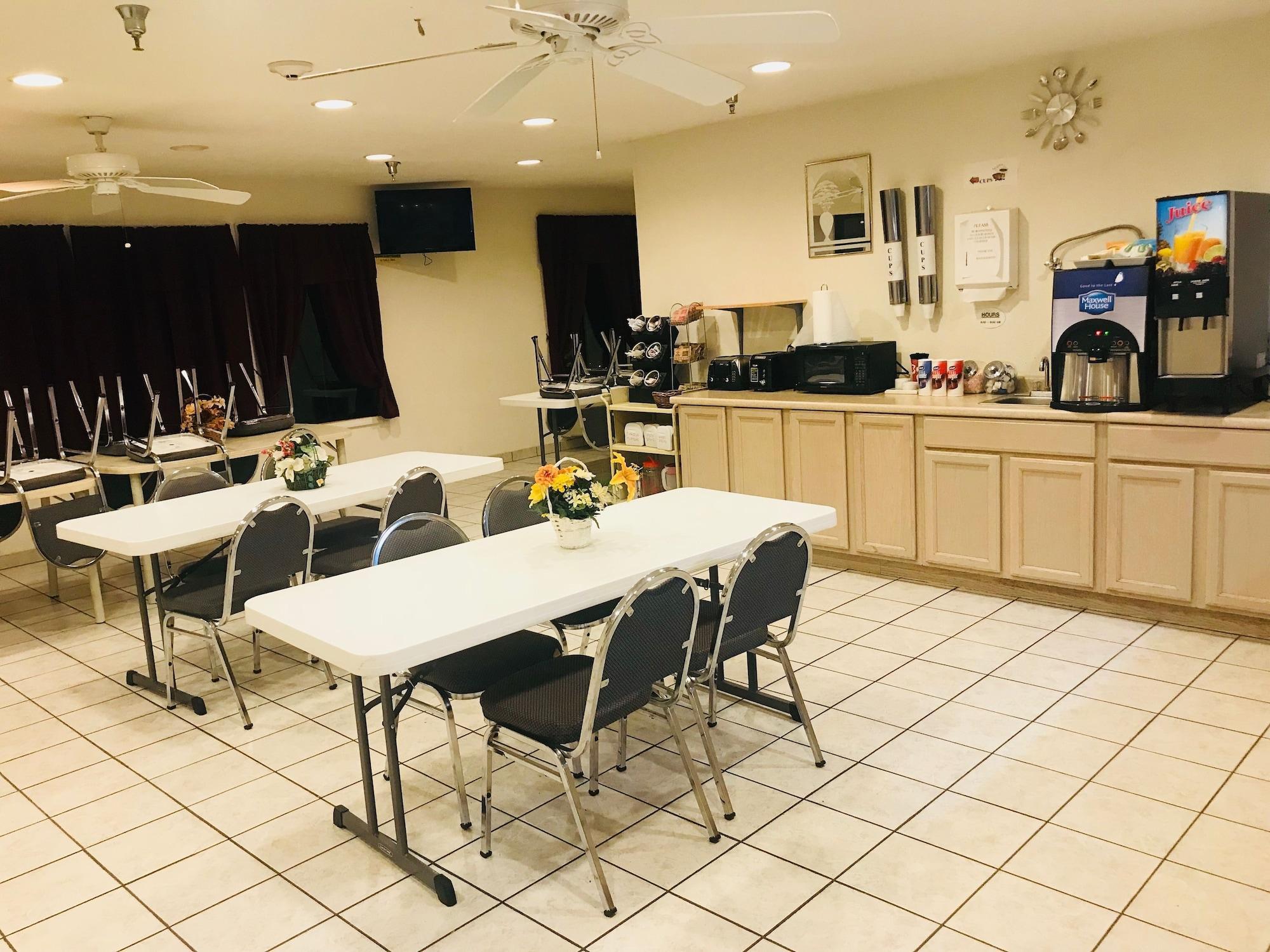Pinckneyville Inn And Suites Екстериор снимка