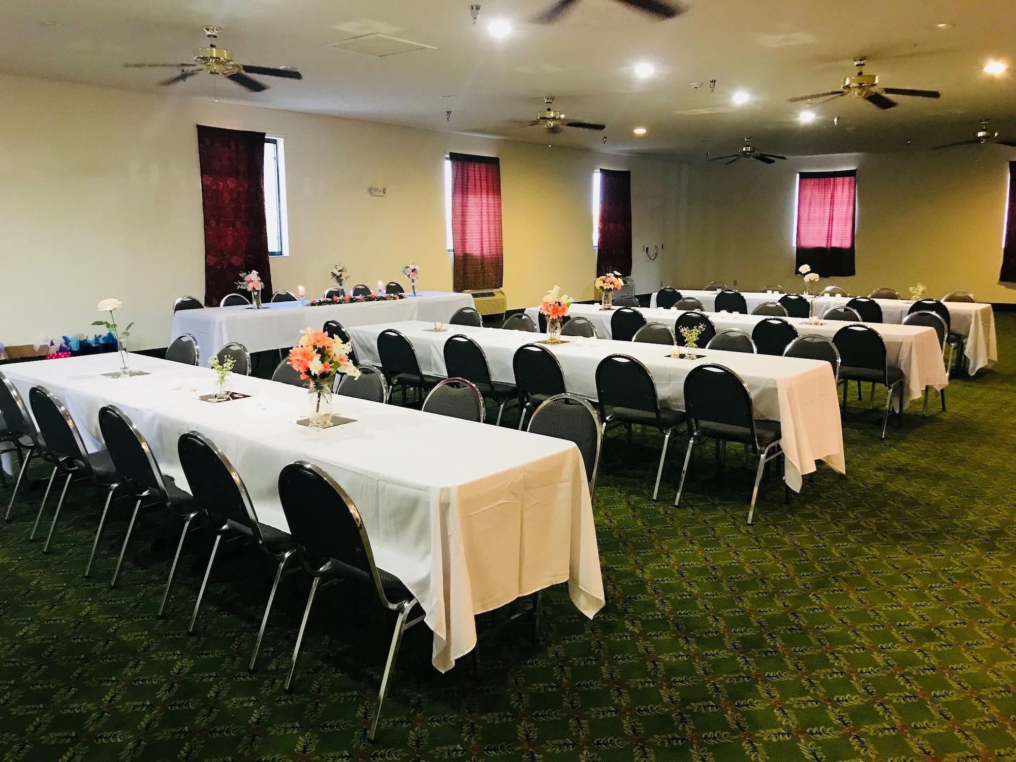 Pinckneyville Inn And Suites Екстериор снимка