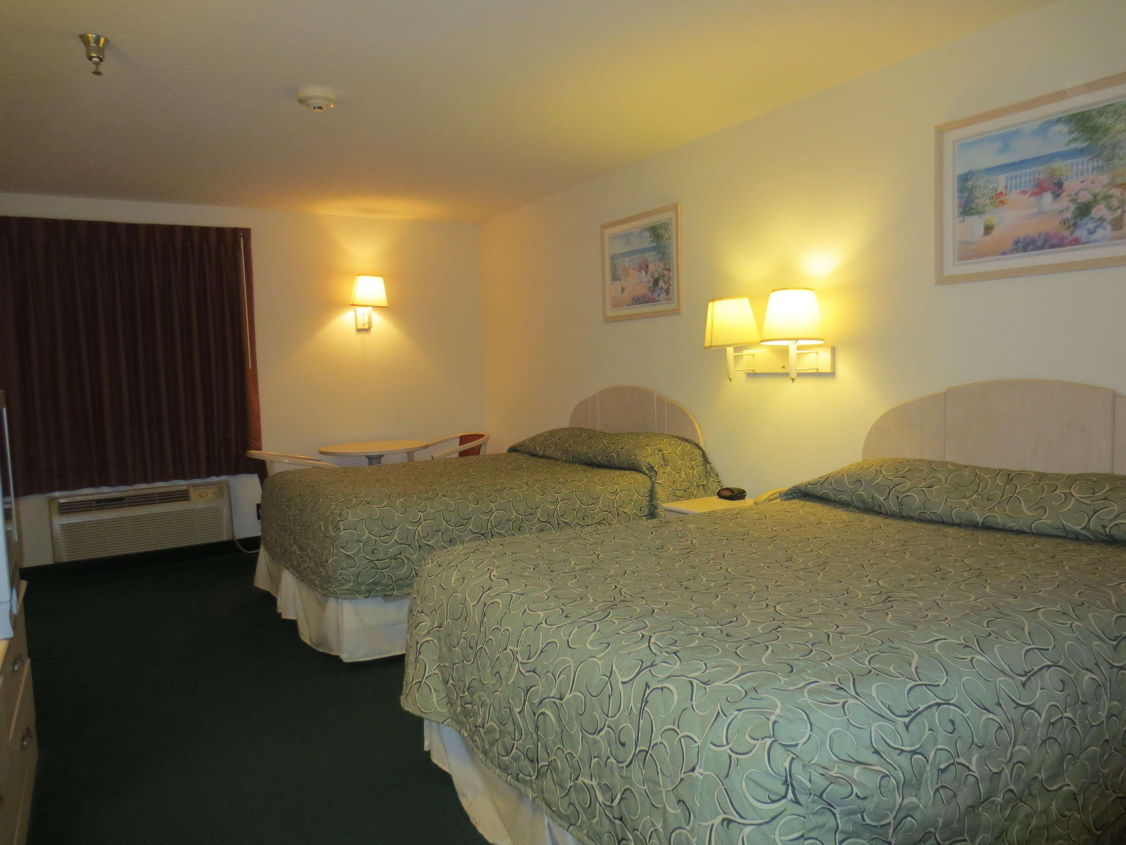 Pinckneyville Inn And Suites Екстериор снимка