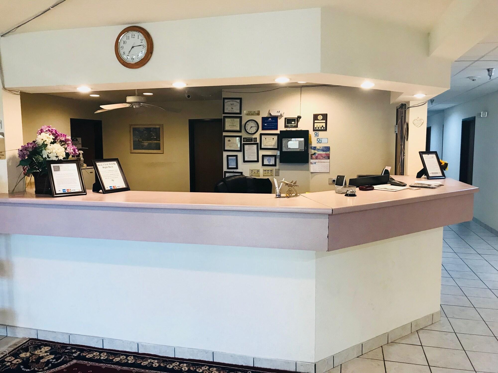 Pinckneyville Inn And Suites Екстериор снимка
