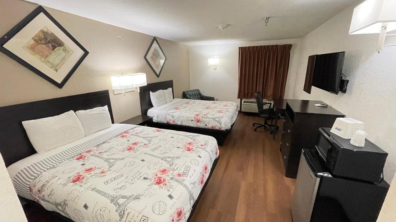 Pinckneyville Inn And Suites Екстериор снимка