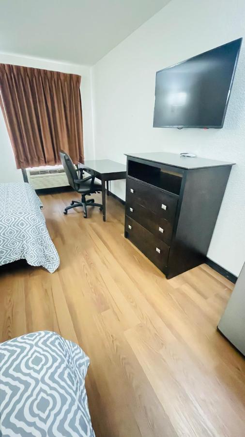 Pinckneyville Inn And Suites Екстериор снимка