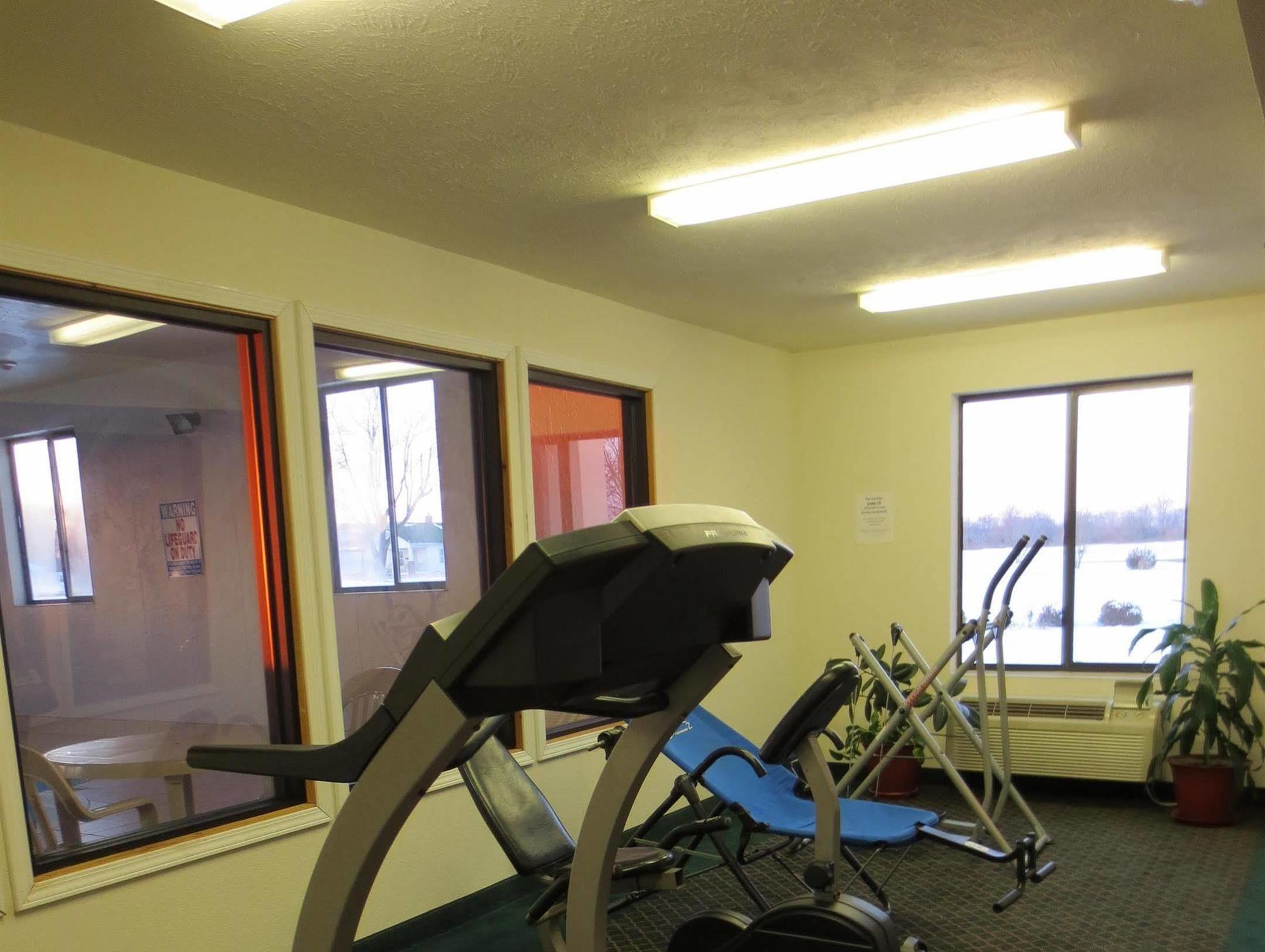 Pinckneyville Inn And Suites Екстериор снимка
